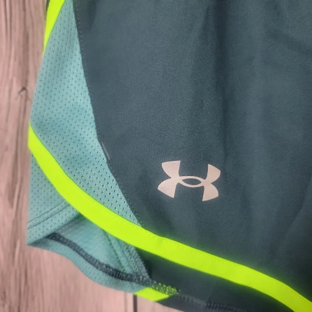 Under Armour Heatgear Loose Green Blue Athletic Shorts Size Small